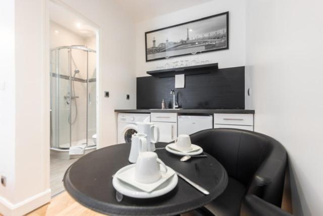 Near Eiffel Tower...Cute Little Studio Paris Ngoại thất bức ảnh